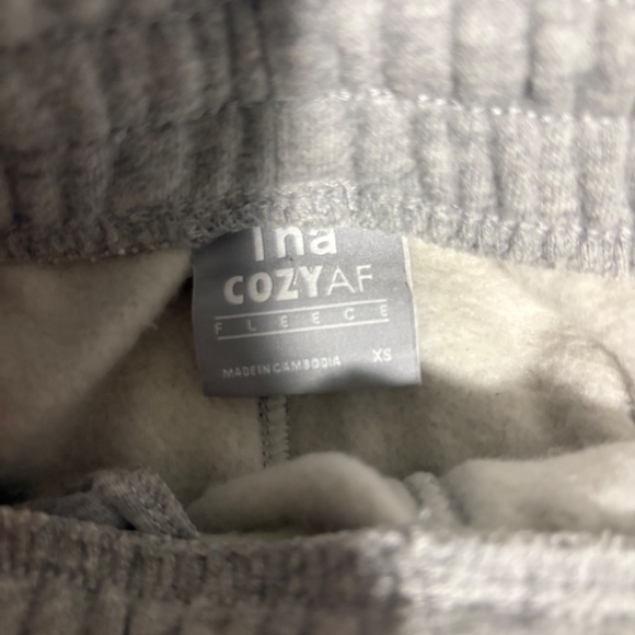 TNA CozyAF Fleece Shorts – Light Grey – XS - Picture 2 of 2